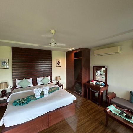 The Hip Resort @ Khao Lak Bang Sak Екстериор снимка