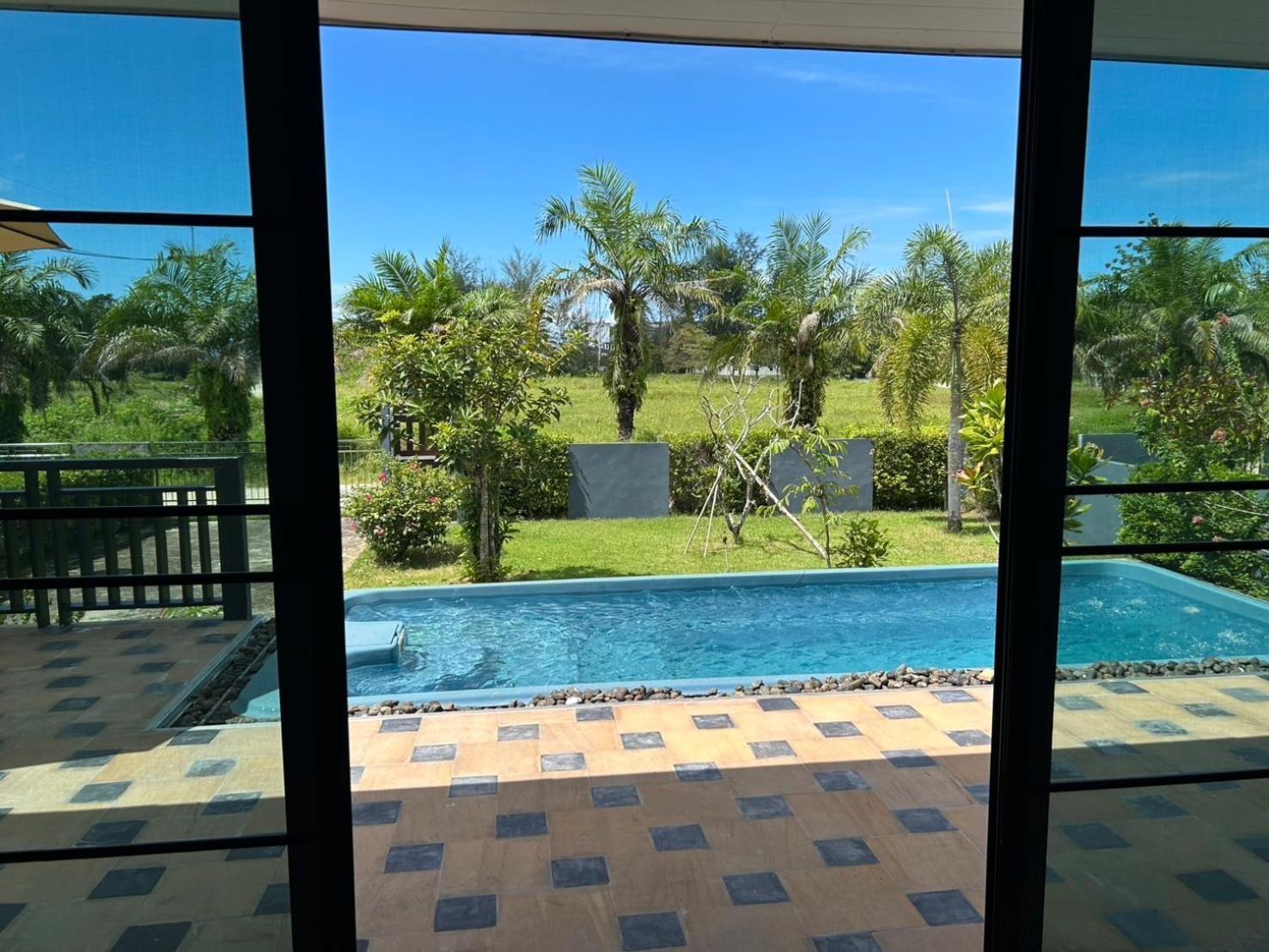 The Hip Resort @ Khao Lak Bang Sak Екстериор снимка