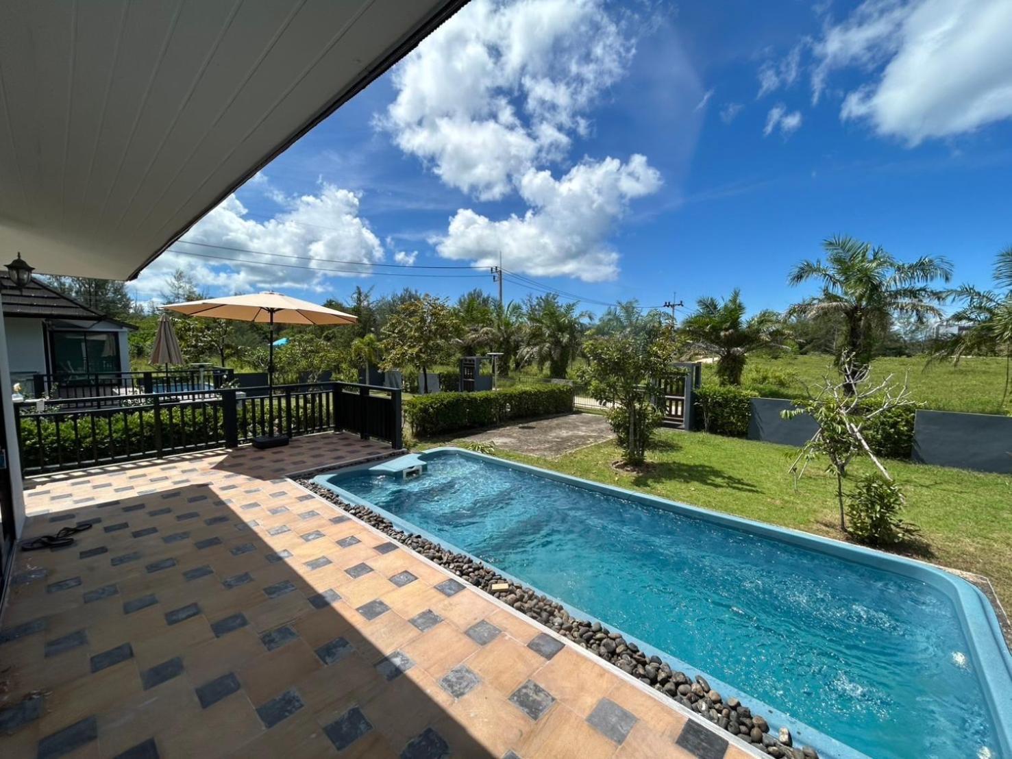 The Hip Resort @ Khao Lak Bang Sak Екстериор снимка