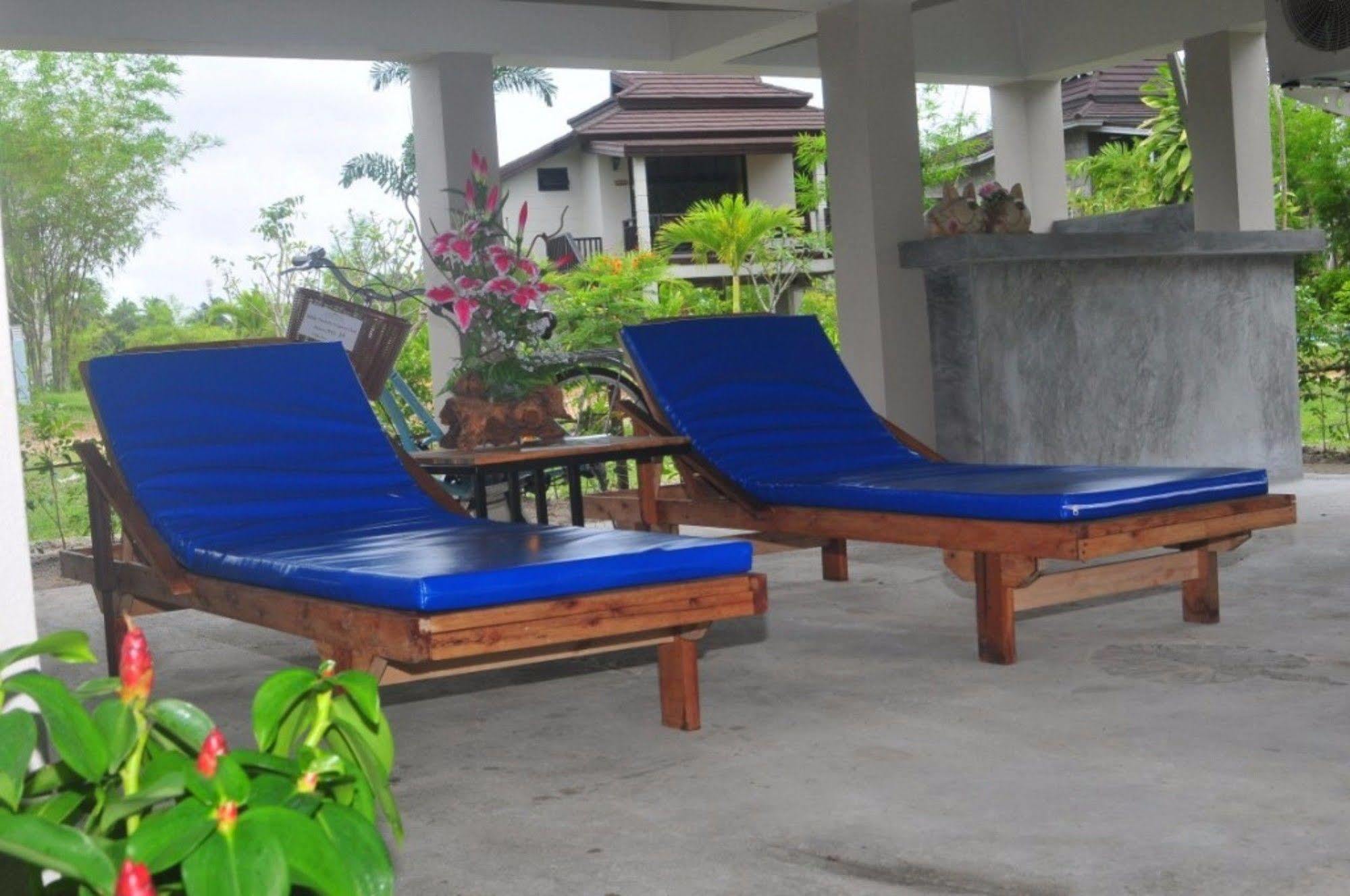 The Hip Resort @ Khao Lak Bang Sak Екстериор снимка